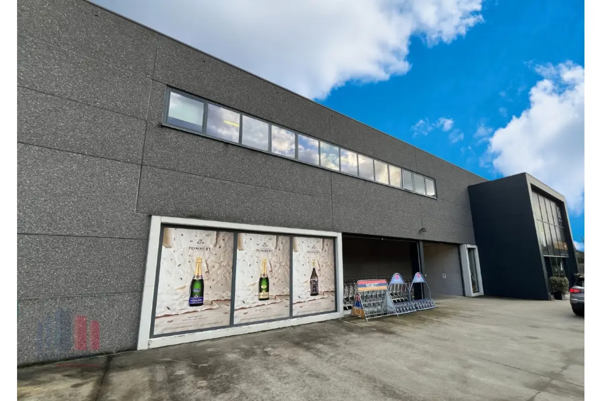 Handelszaak te  huur in Melle 9090 4647.00€  slaapkamers 839.00m² - Zoekertje 794399