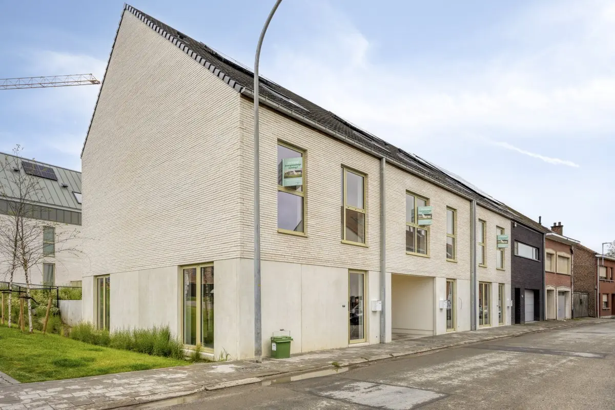 Huis te  koop in Denderleeuw 9470 357900.00€ 3 slaapkamers 162.00m² - Zoekertje 793115