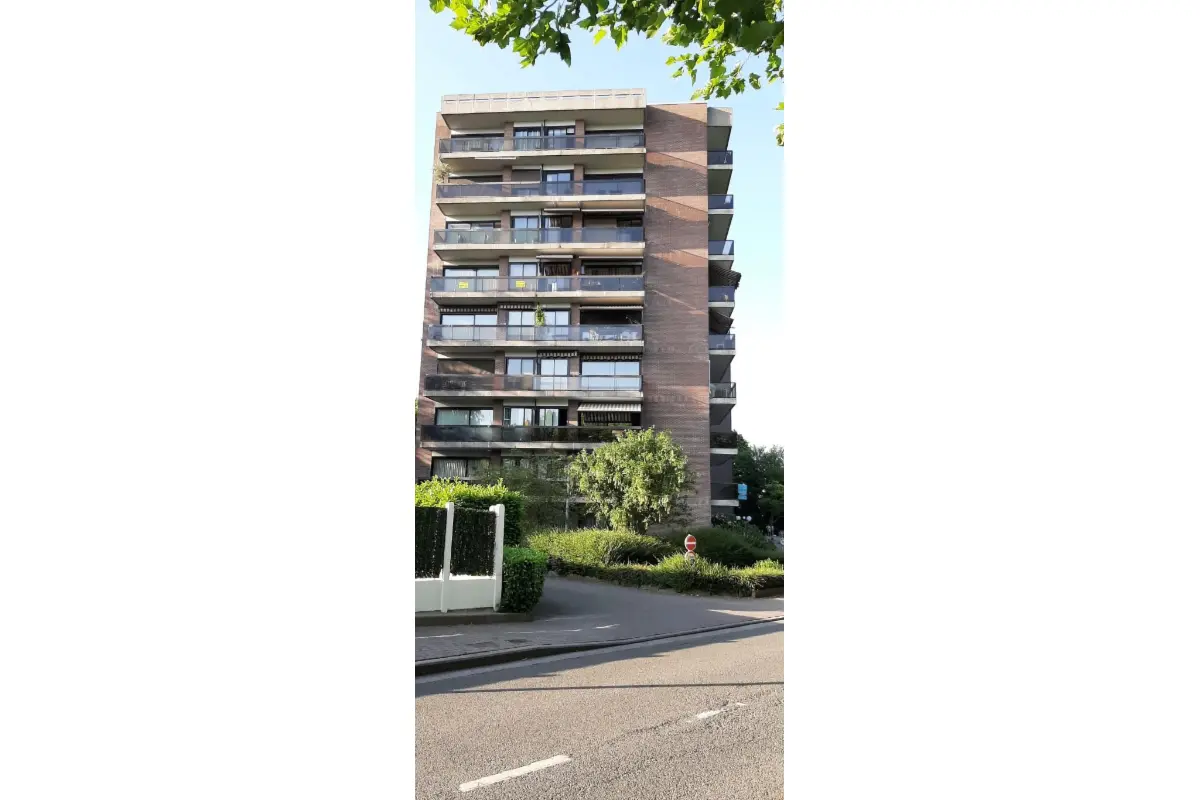 Appartement te  koop in Ronse 9600 210000.00€ 3 slaapkamers m² - Zoekertje 793568