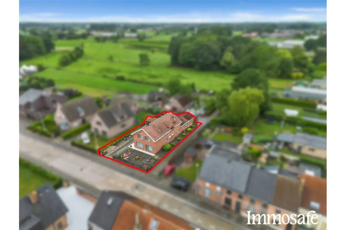 Huis te  koop in Kalken 9270 399000.00€ 3 slaapkamers 248.00m² - Zoekertje 796220