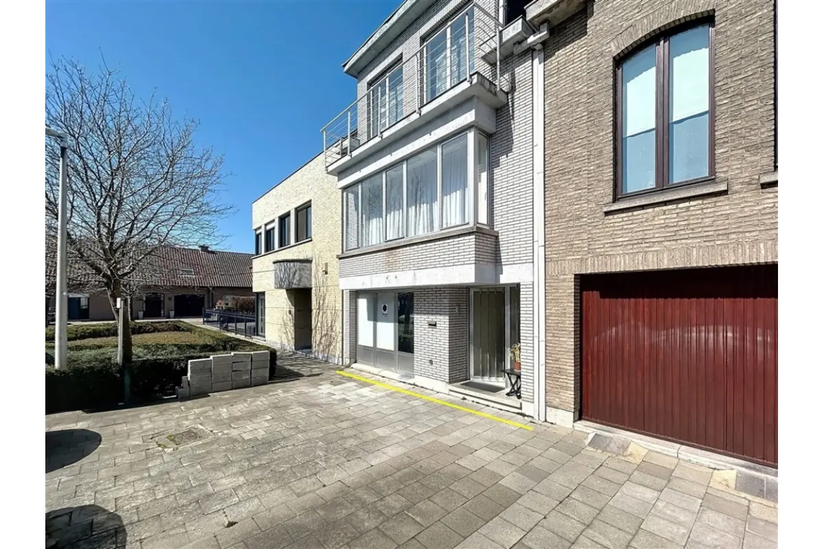 Huis te  koop in De Klinge 9170 345000.00€ 6 slaapkamers 270.00m² - Zoekertje 805690