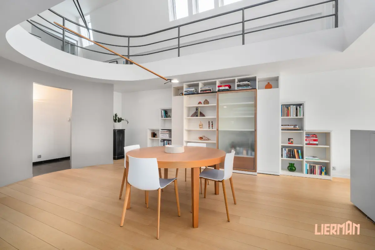 Loft te  koop in Aaigem 9420 749000.00€ 5 slaapkamers 364.00m² - Zoekertje 806874