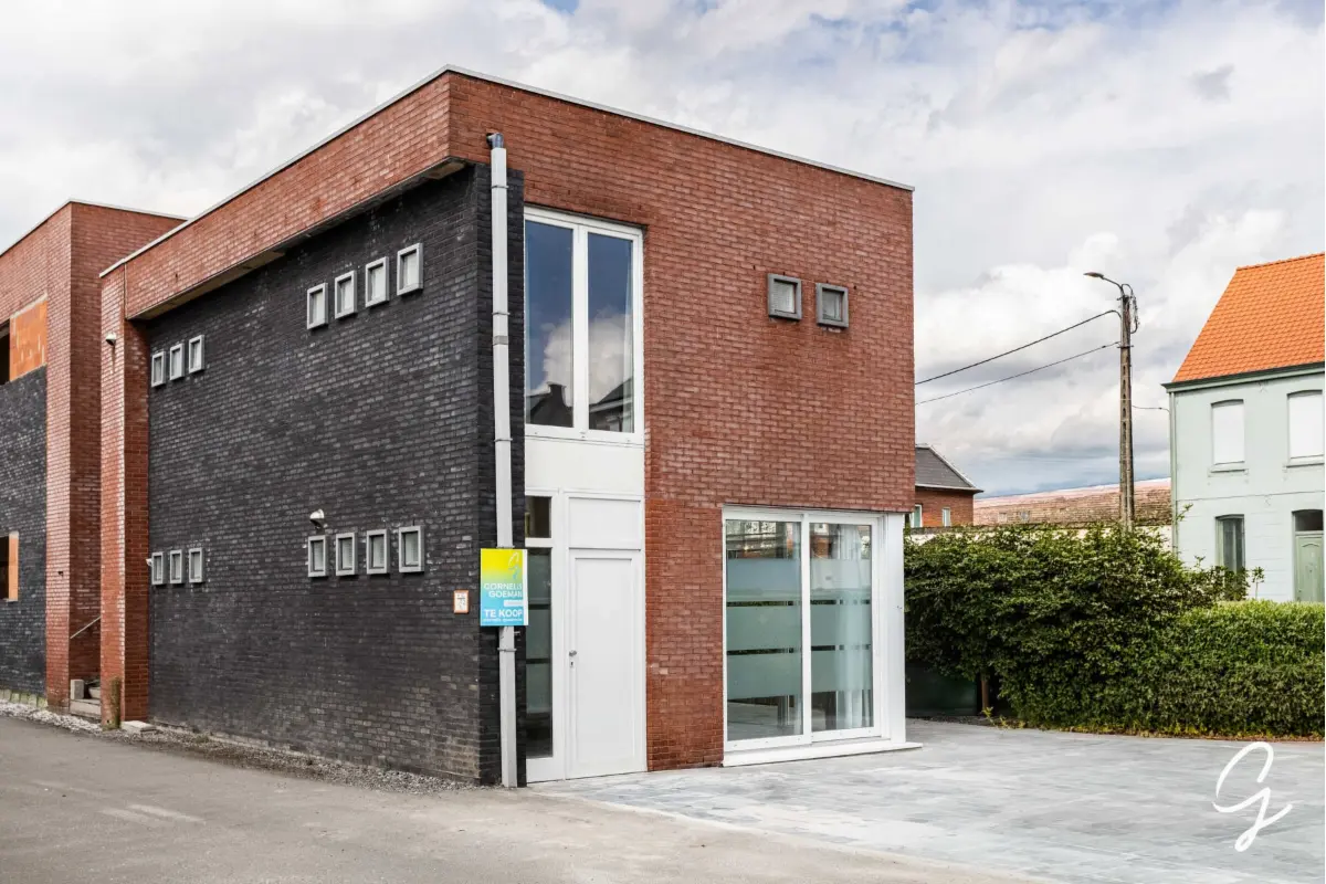Huis te  koop in Oudenaarde 9700 298000.00€ 2 slaapkamers 112.00m² - Zoekertje 808665