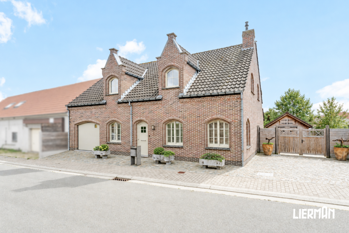 Huis te  koop in Lede 9340 569000.00€ 4 slaapkamers 240.00m² - Zoekertje 808684
