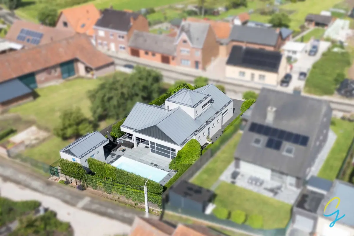 Huis te  koop in Herzele 9550 695000.00€ 2 slaapkamers 181.00m² - Zoekertje 809538