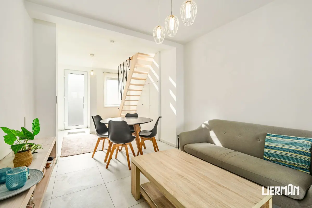Appartement te  koop in Aalst 9300 228000.00€ 2 slaapkamers 80.00m² - Zoekertje 811884