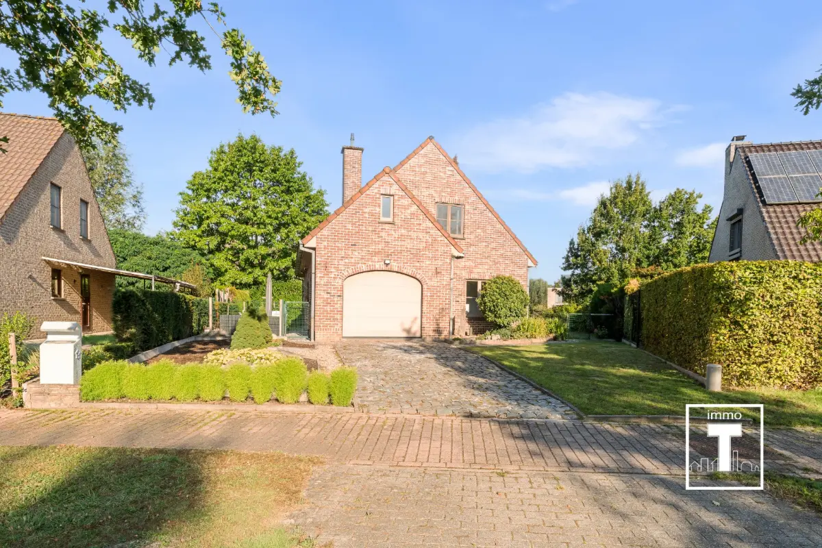 Huis te  koop in Merelbeke 9820 575000.00€ 3 slaapkamers 156.00m² - Zoekertje 812103