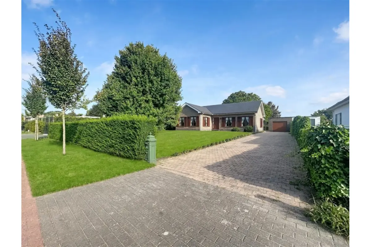 Bungalow te  koop in Sint-Pauwels 9170 549000.00€ 3 slaapkamers 104.00m² - Zoekertje 812659