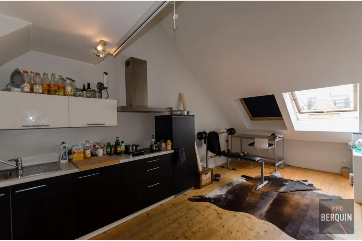 Appartement te  huur in Gent 9000 820.00€ 1 slaapkamers 47.00m² - Zoekertje 813907