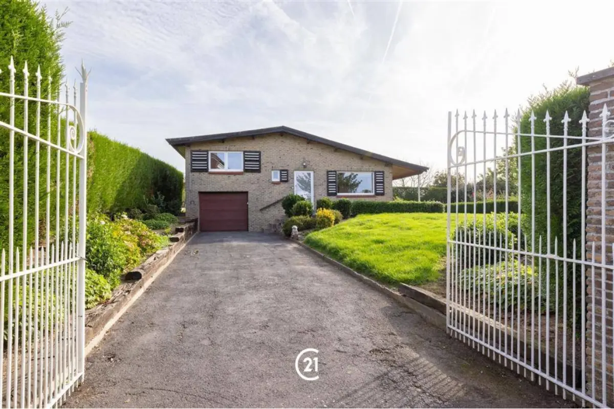 Huis te  koop in Smeerebbe-Vloerzegem 9506 358000.00€ 2 slaapkamers 116.00m² - Zoekertje 816291