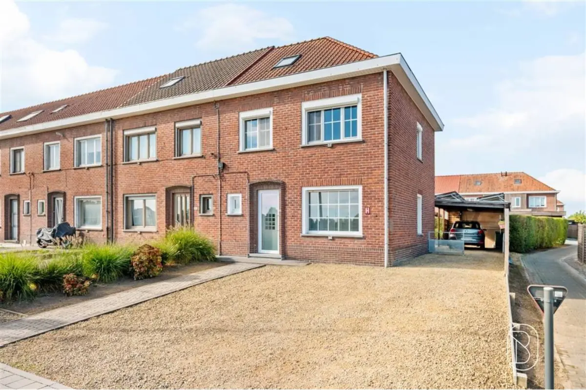 Huis te  koop in Deinze 9800 375000.00€ 3 slaapkamers 175.00m² - Zoekertje 817675