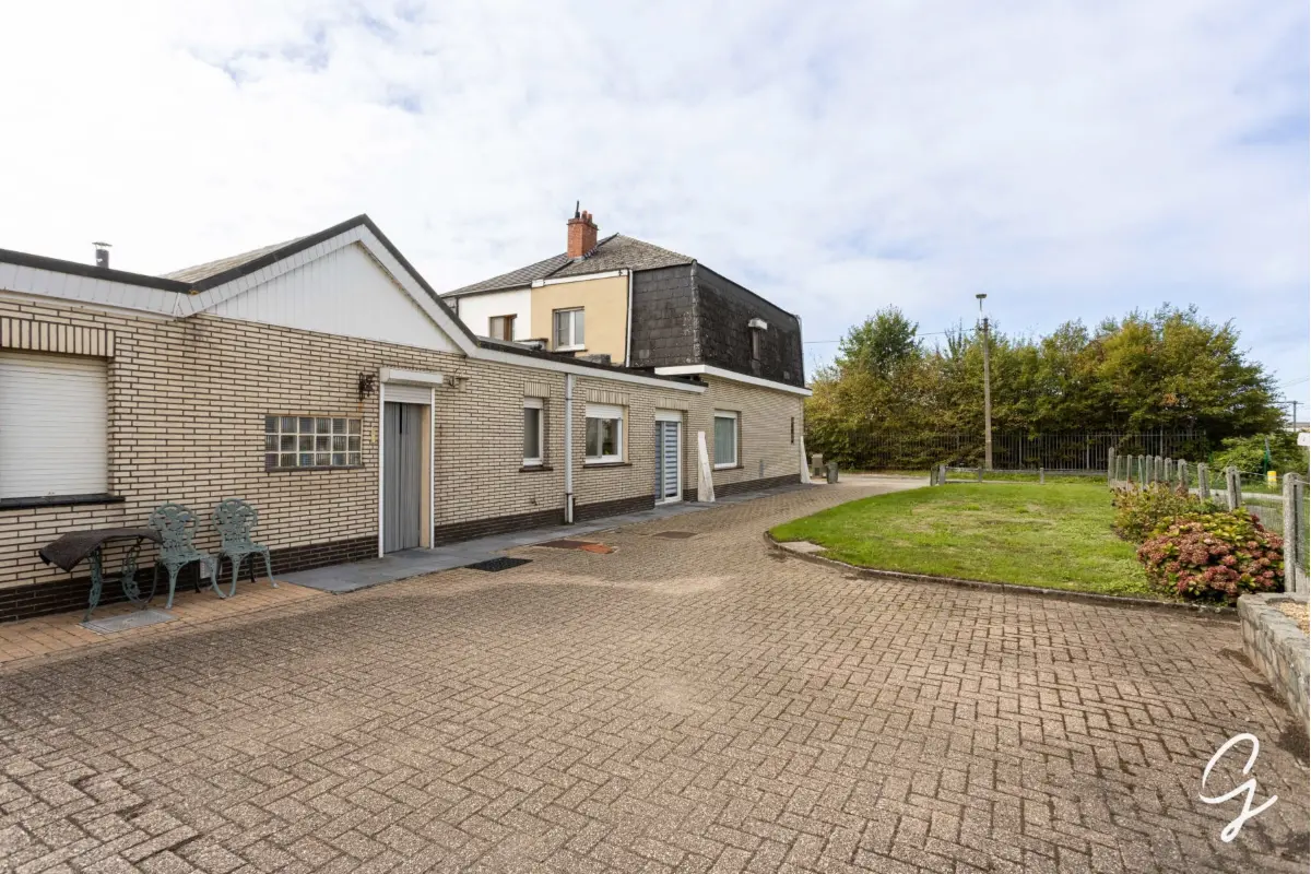 Huis te  koop in Wetteren 9230 298000.00€ 3 slaapkamers 164.00m² - Zoekertje 818046