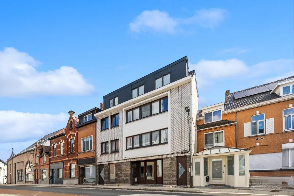 Handelszaak te  koop in Heusden 9070 249000.00€  slaapkamers 123.00m² - Zoekertje 818945