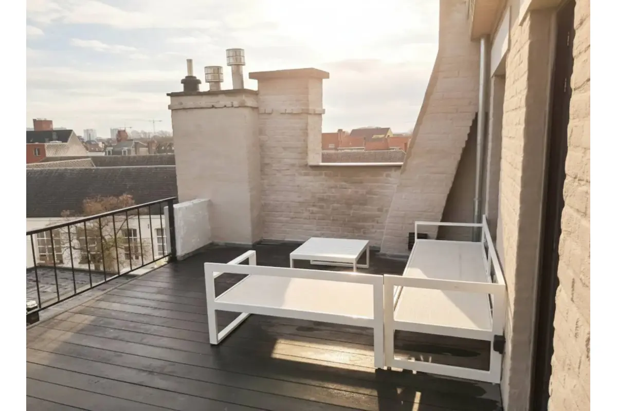 Appartement te  huur in Gent 9000 1700.00€  slaapkamers m² - Zoekertje 819901