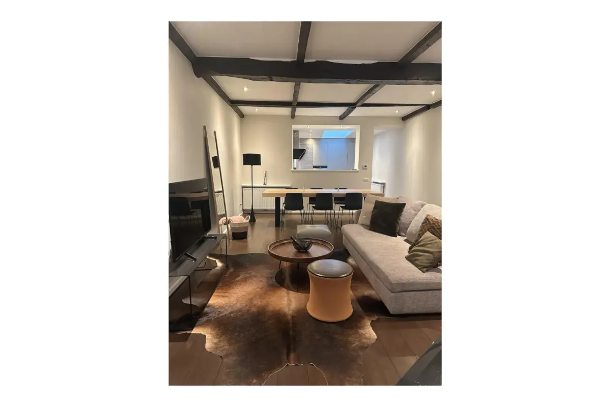 Huis te  huur in Gent 9000 4500.00€  slaapkamers m² - Zoekertje 820054