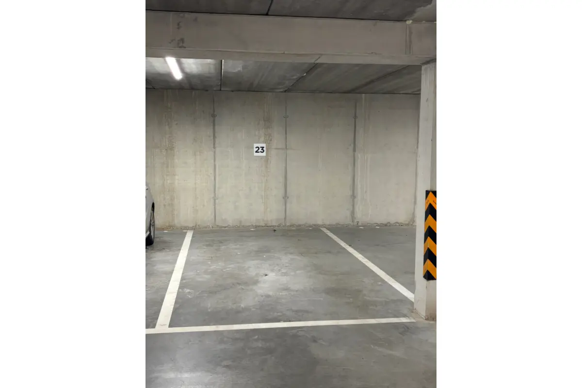 Parking te  huur in Aalst 9300 75.00€  slaapkamers m² - Zoekertje 820836