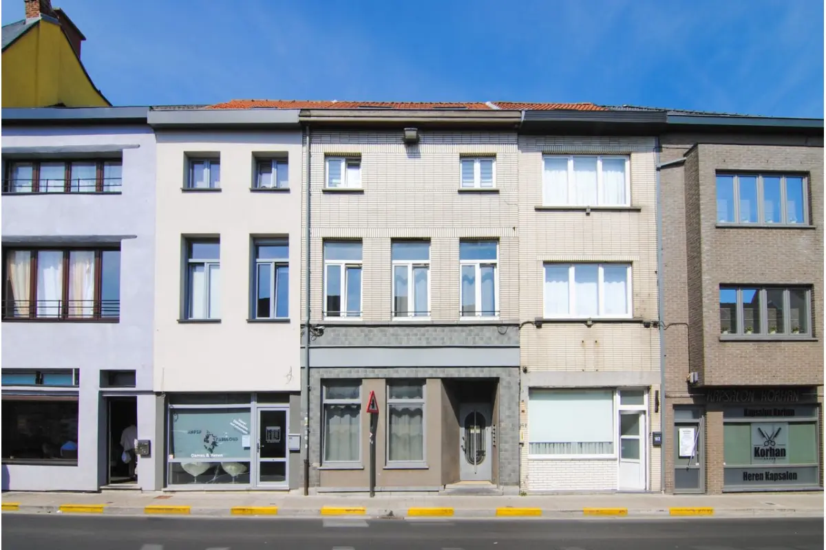 Appartement te  huur in Gent 9000 735.00€  slaapkamers m² - Zoekertje 821790