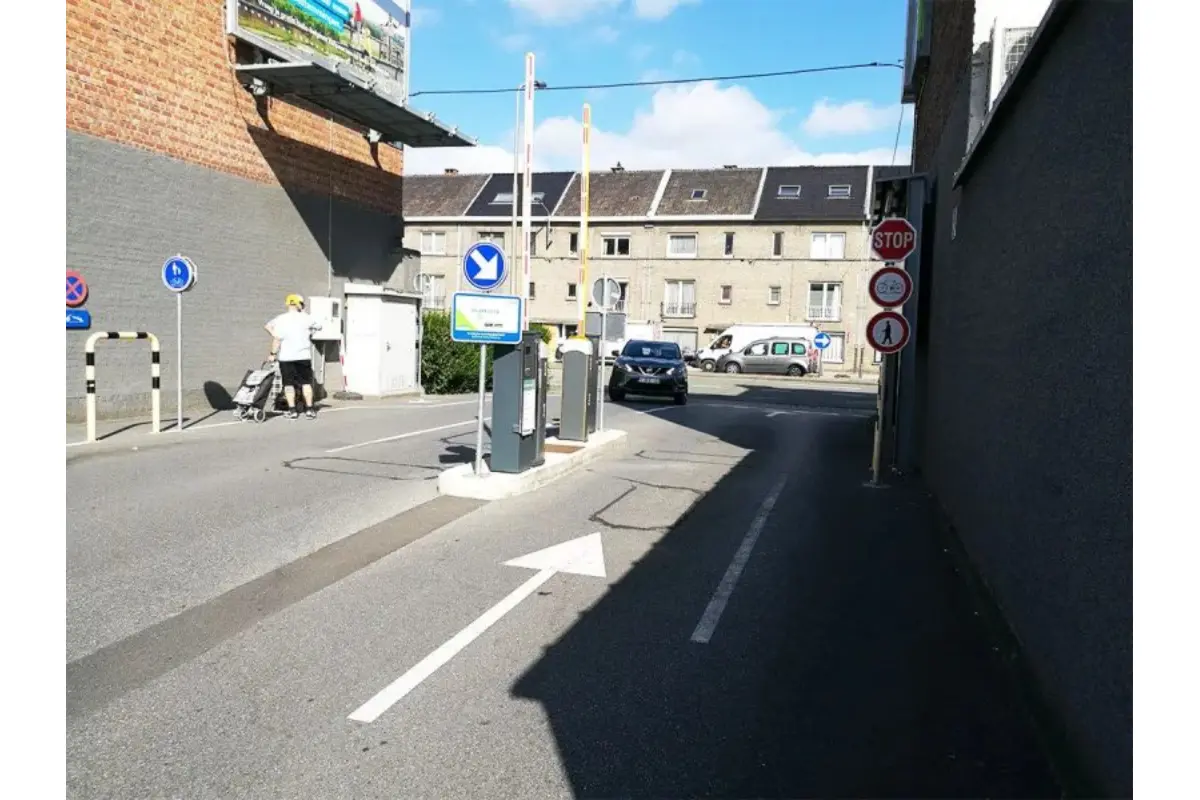 Box te  huur in Gent 9000 114.00€  slaapkamers m² - Zoekertje 821982