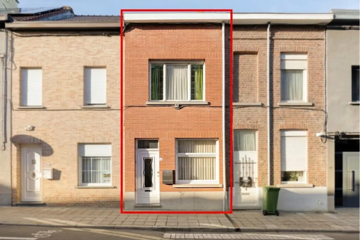 Huis te  koop in Geraardsbergen 9500 139000.00€ 2 slaapkamers 120.00m² - Zoekertje 823501