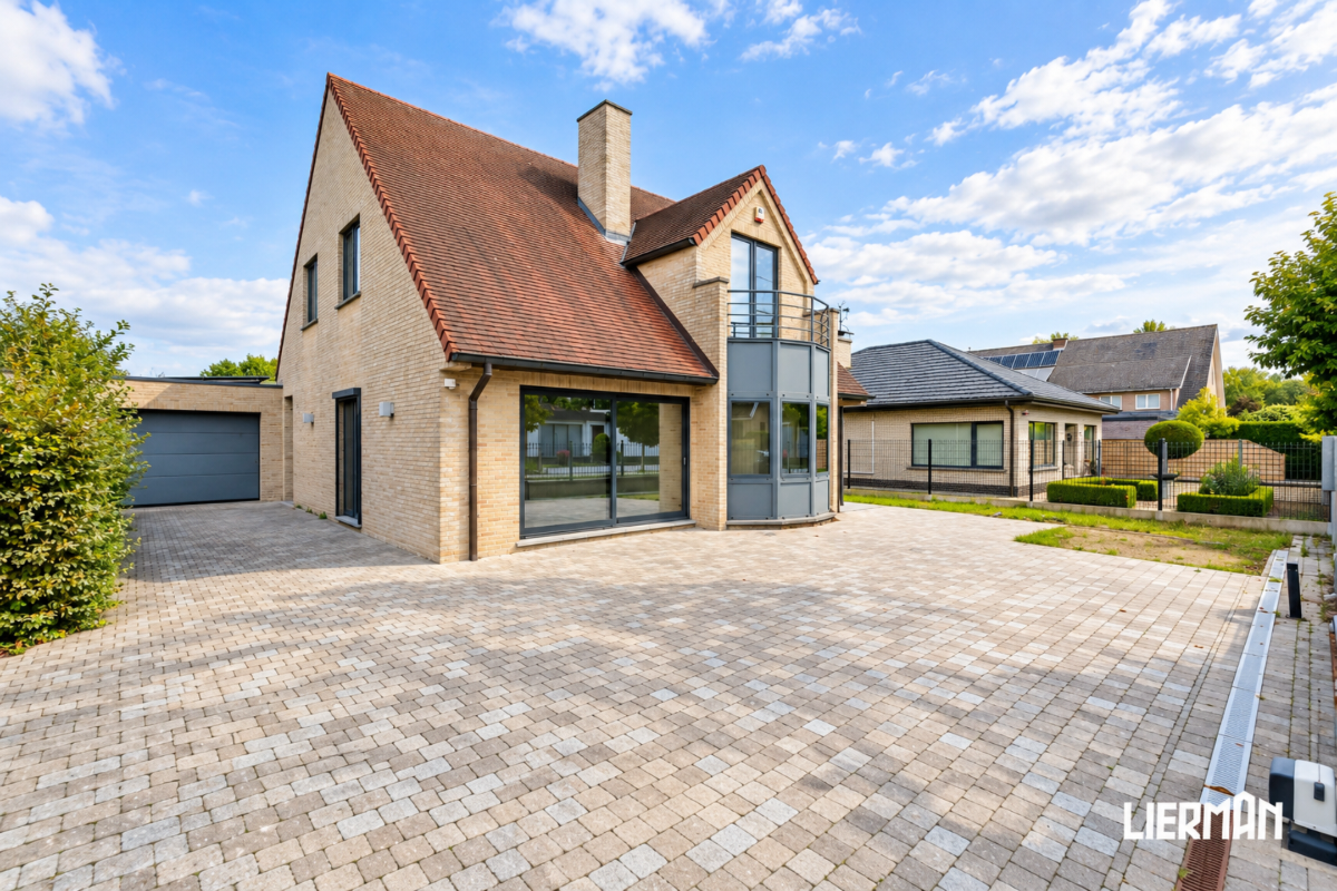 Villa te  koop in Erembodegem 9320 569000.00€ 3 slaapkamers 195.00m² - Zoekertje 823490