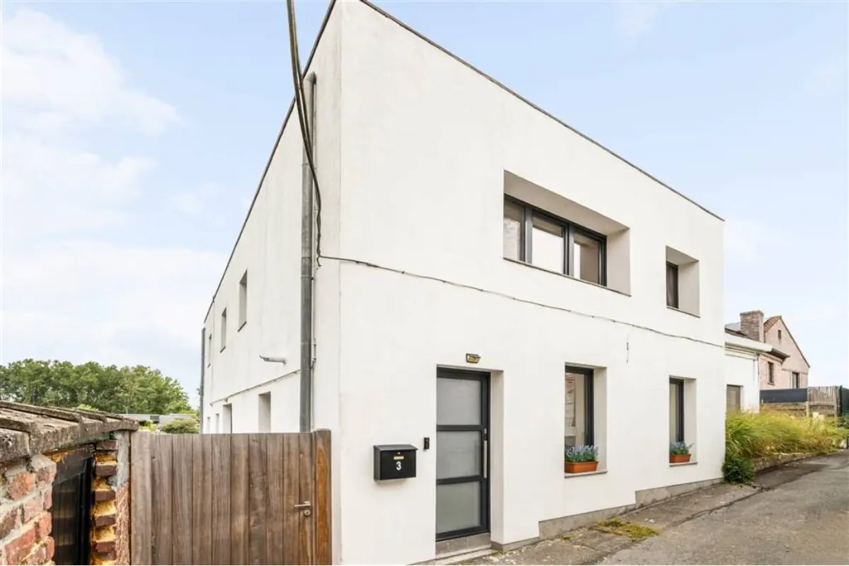 Huis te  koop in Gavere 9890 420000.00€ 3 slaapkamers 221.00m² - Zoekertje 824996