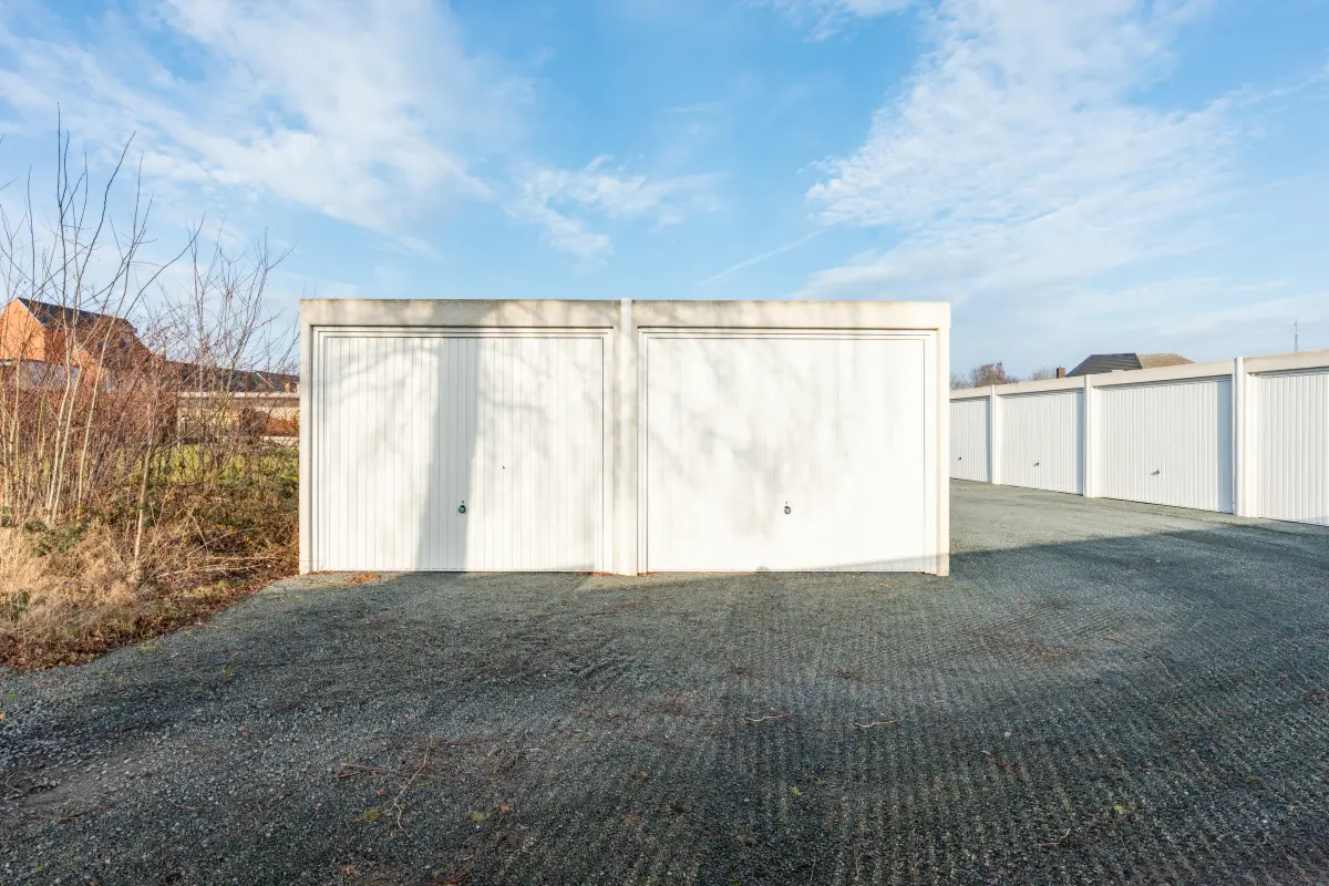 Box te  koop in Lebbeke 9280 26500.00€  slaapkamers m² - Zoekertje 824532