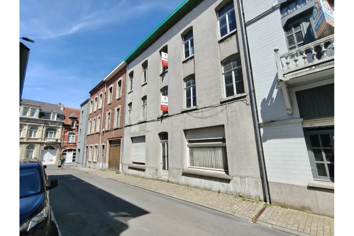 Huis te  koop in Geraardsbergen 9500 225000.00€ 8 slaapkamers 401.00m² - Zoekertje 825411