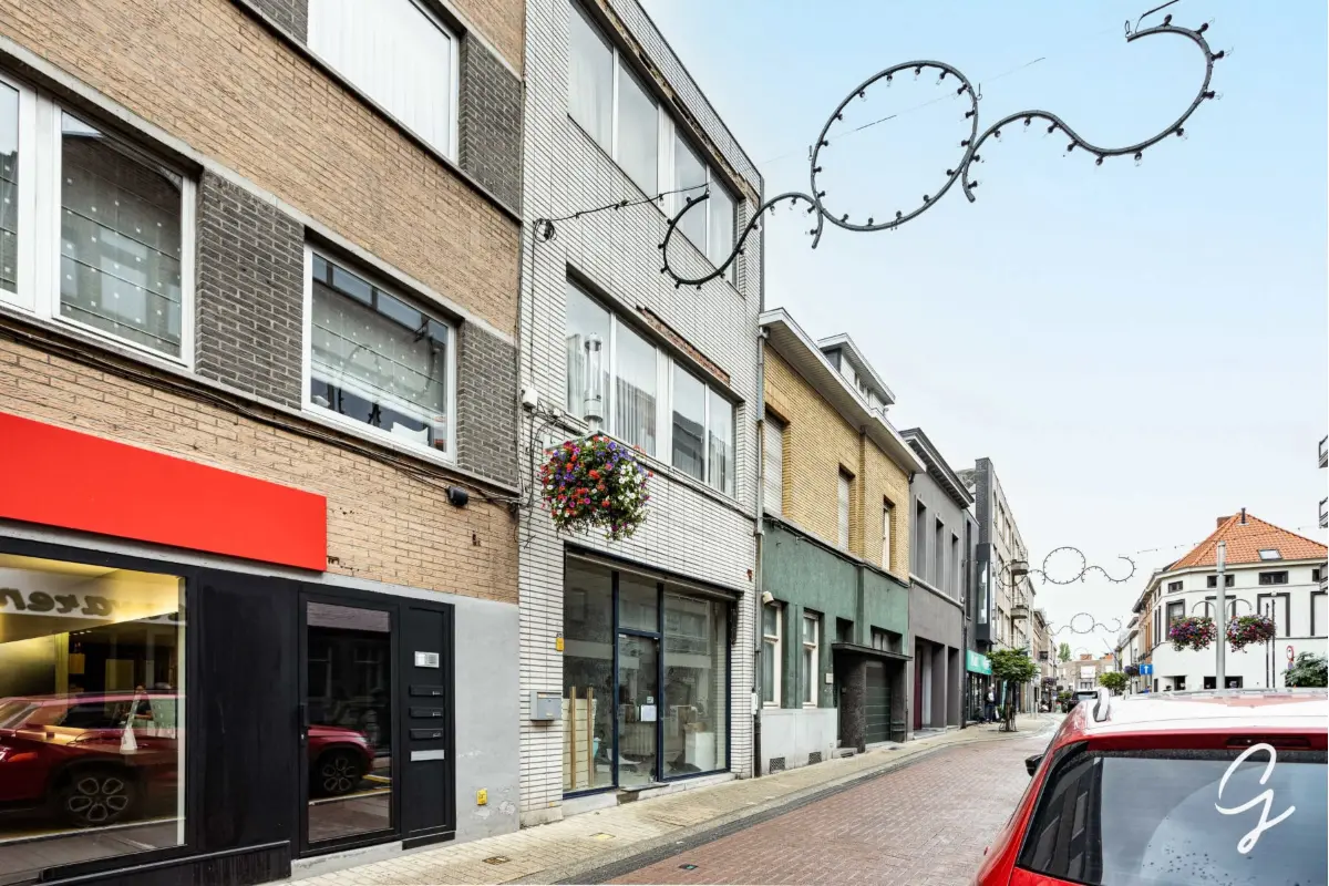 Huis te  koop in Wetteren 9230 220000.00€ 3 slaapkamers 172.00m² - Zoekertje 825643