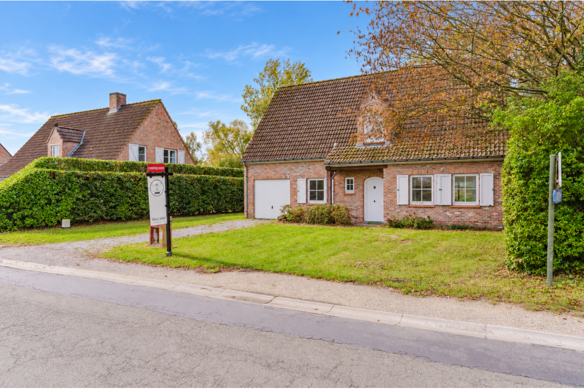 Villa te  koop in De Pinte 9840 600000.00€ 4 slaapkamers 188.00m² - Zoekertje 826574
