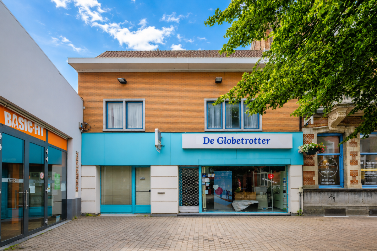 Huis te  koop in Deinze 9800 395000.00€ 4 slaapkamers 275.00m² - Zoekertje 826881
