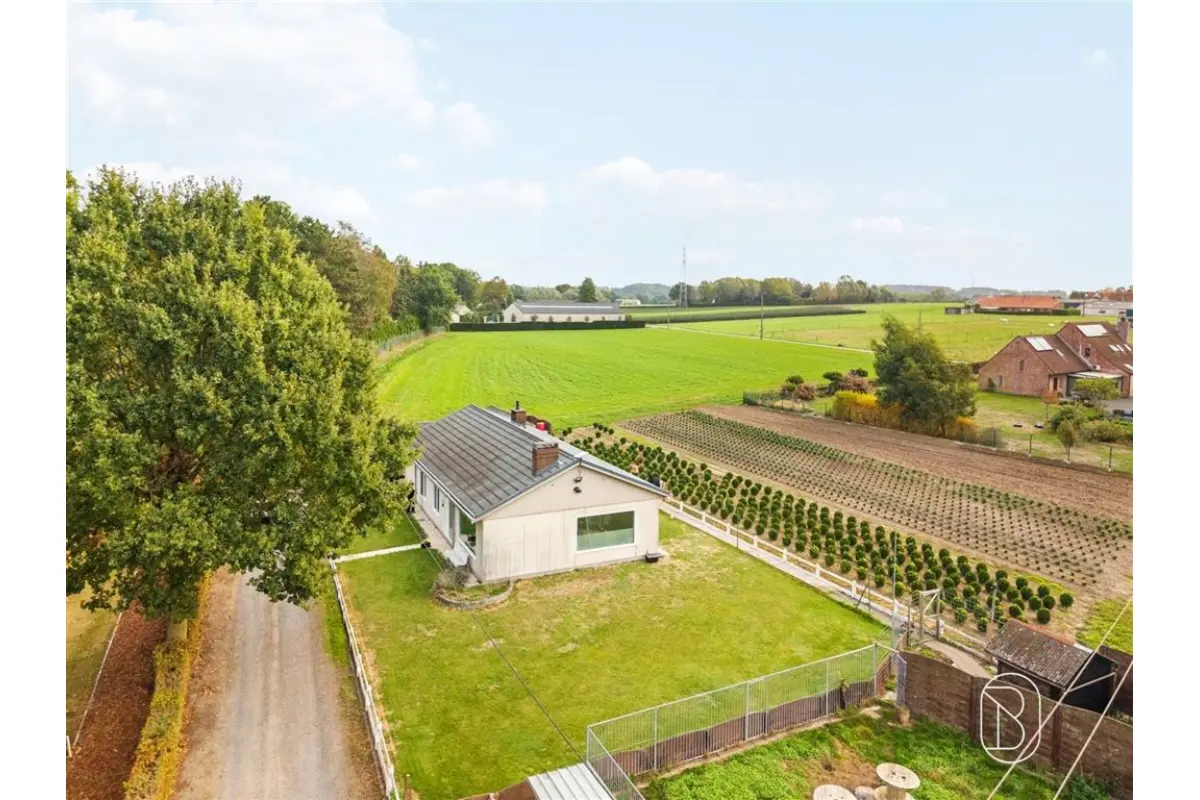 Bouwgrond te  koop in Wortegem-Petegem 9790 425000.00€  slaapkamers m² - Zoekertje 828437