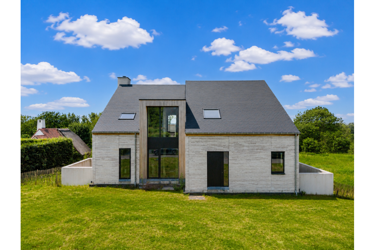 Huis te  koop in Gavere 9890 699173.00€ 5 slaapkamers 450.00m² - Zoekertje 828850