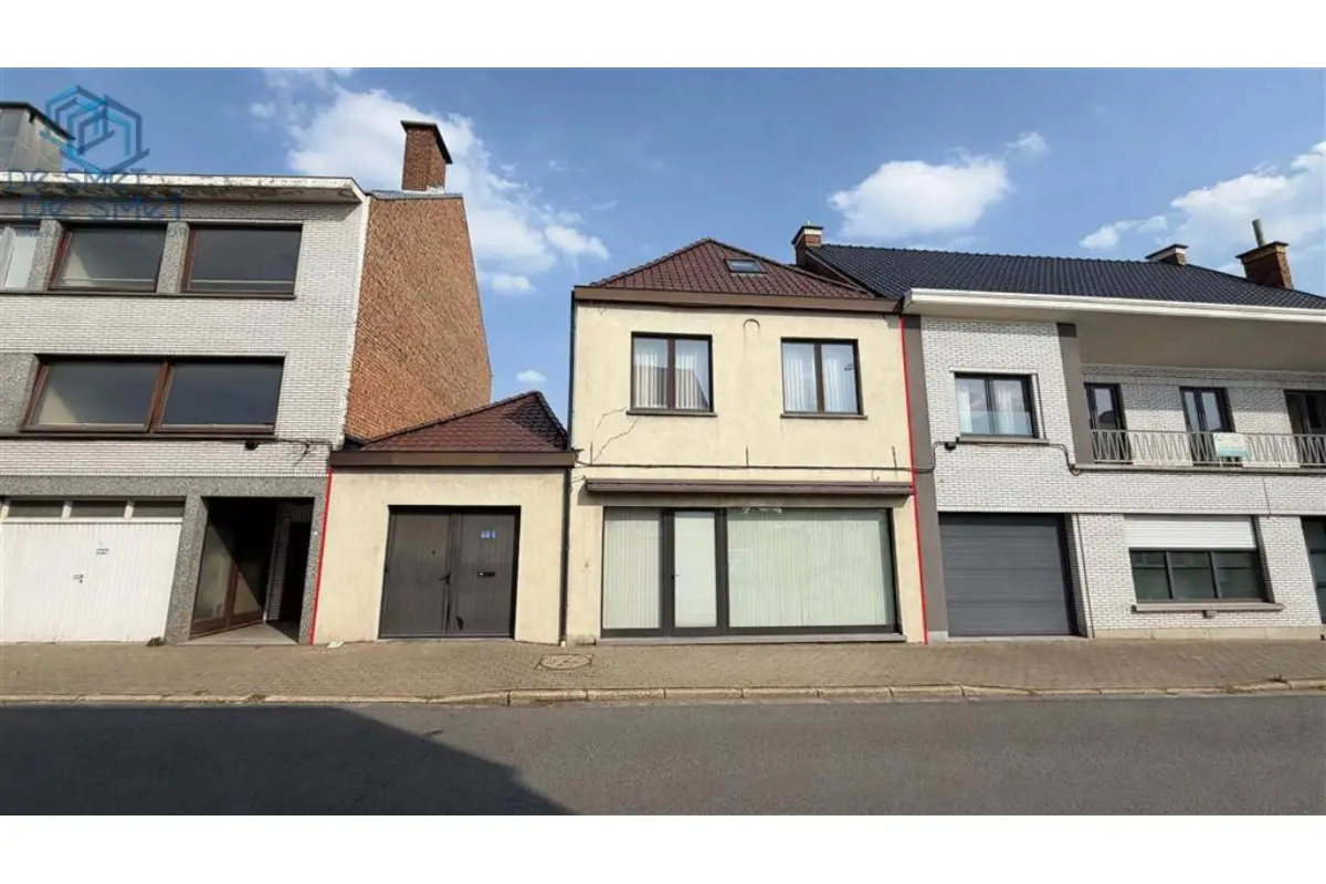 Huis te  koop in Sint-Maria-Oudenhove 9620 319000.00€ 4 slaapkamers 252.00m² - Zoekertje 829342