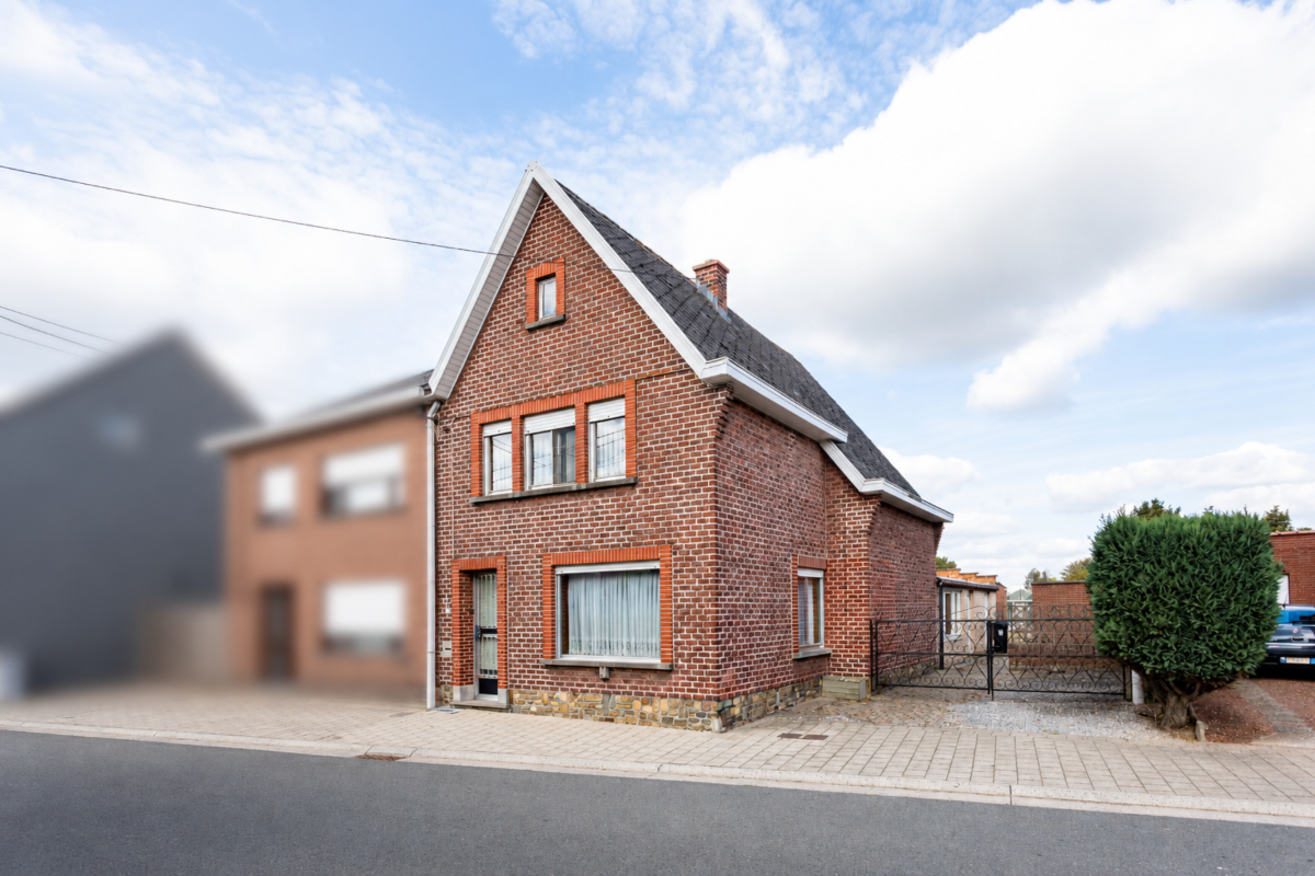 Huis te  koop in Lede 9340 249000.00€ 3 slaapkamers 173.00m² - Zoekertje 831624