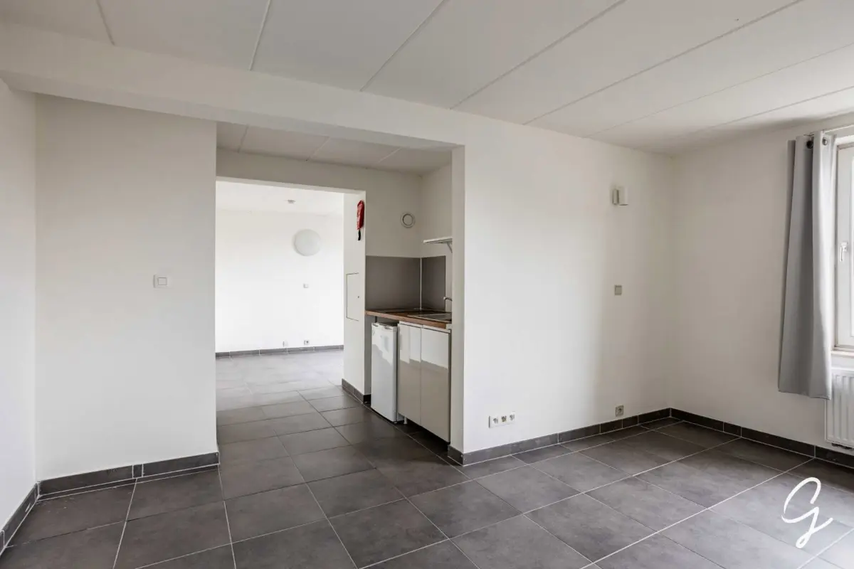 Appartement te  huur in Gent 9000 715.00€ 1 slaapkamers 35.00m² - Zoekertje 831311