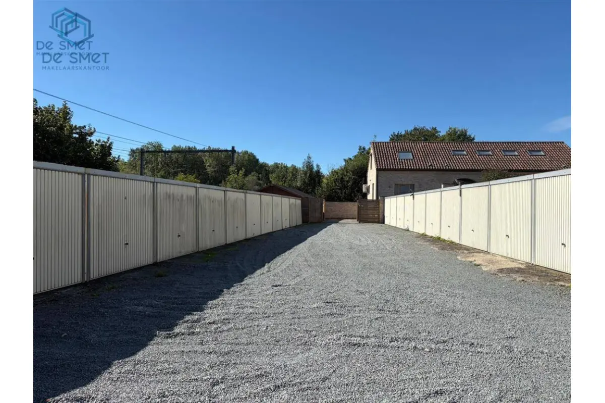 Parking & garage te  koop in Geraardsbergen 9500 250000.00€  slaapkamers m² - Zoekertje 833042