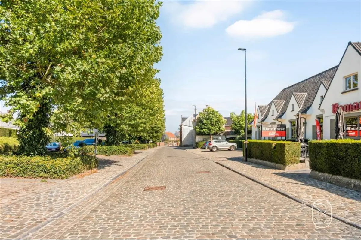 Bouwgrond te  koop in Mater 9700 249000.00€  slaapkamers m² - Zoekertje 833378